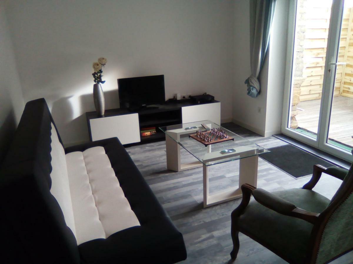 F2 Tout Confort Au Calme Appartement Batilly  Buitenkant foto